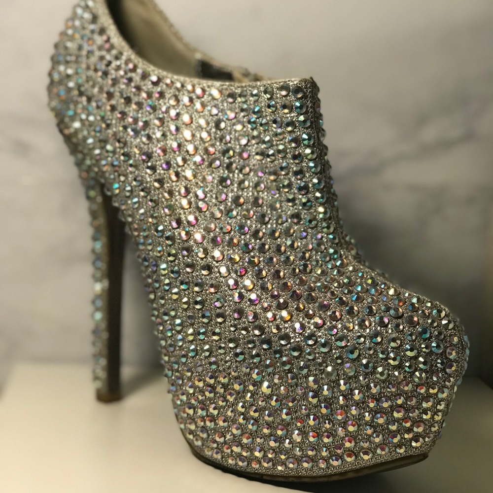 ✨ Bella Luna Swarovski Crystal 6 inch Heels
